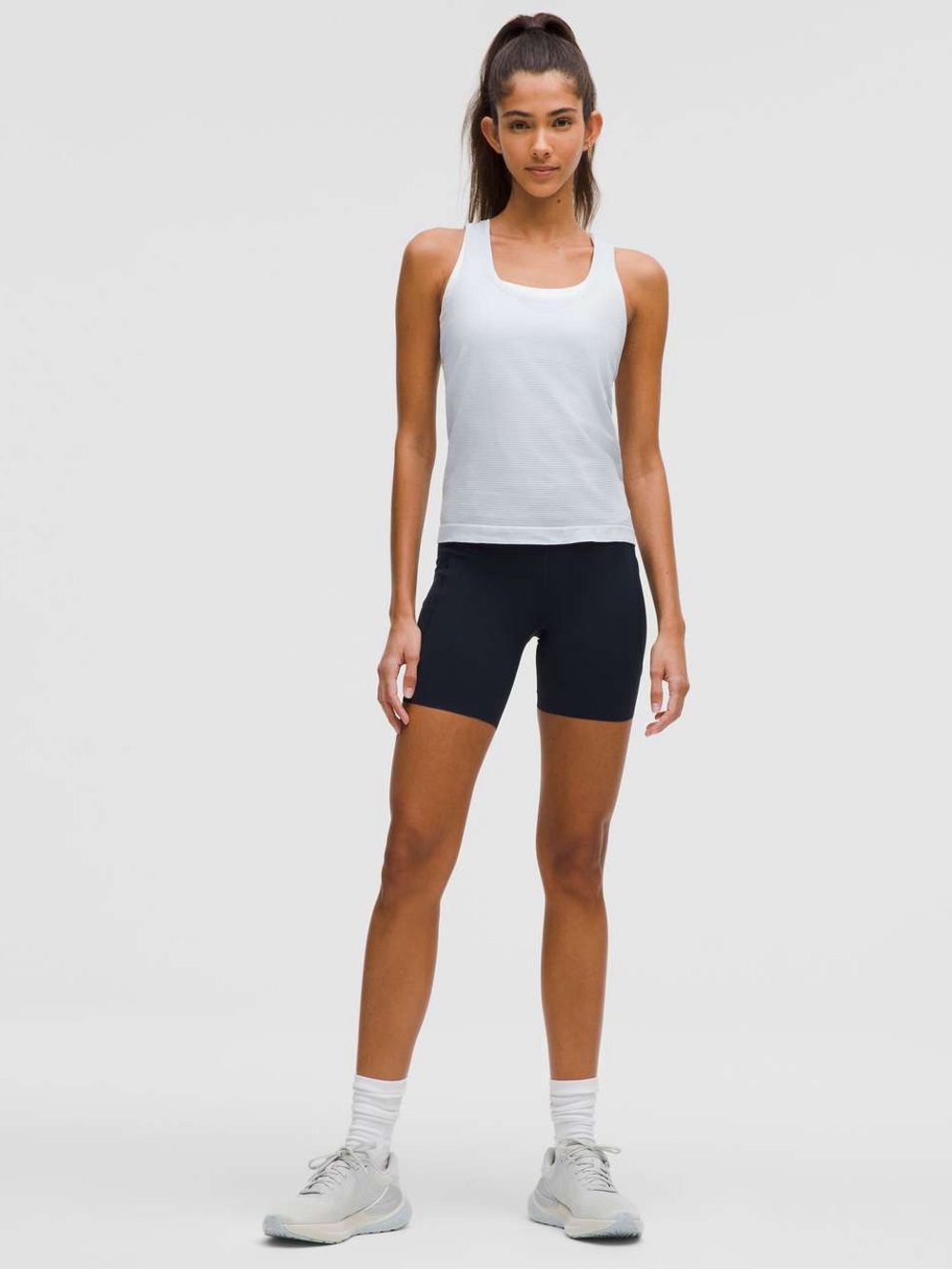Lululemon Fast and Free High Rise Shorts 6”